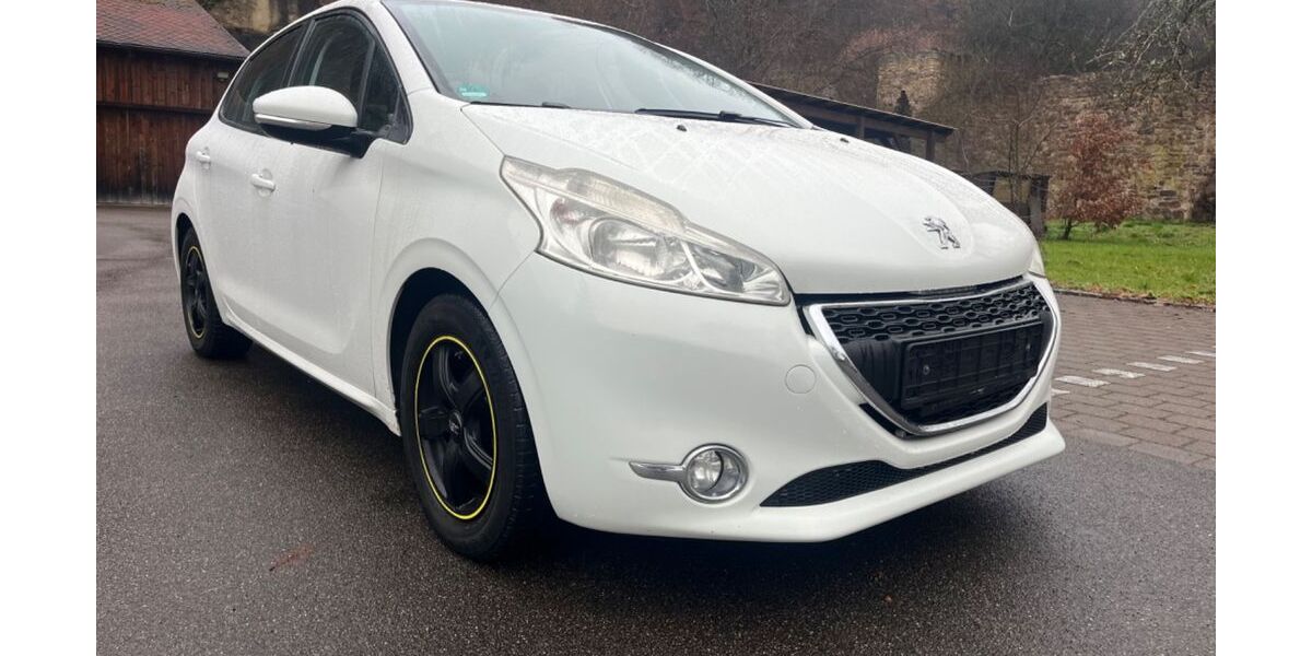 Peugeot 208 165.000 km 3.650 &euro; Tübingen 72074
