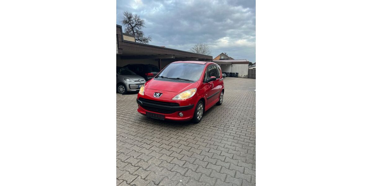 Peugeot 1007 106.000 km 1.499 &euro; Jettingen 71131