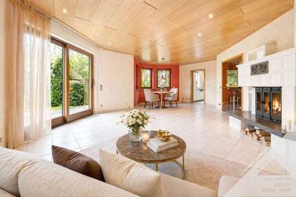 Haus Sindelfingen Eichholz - 7.5 Zimmer, 244 m&sup2;, 899.000&euro; | Angebot:27425972