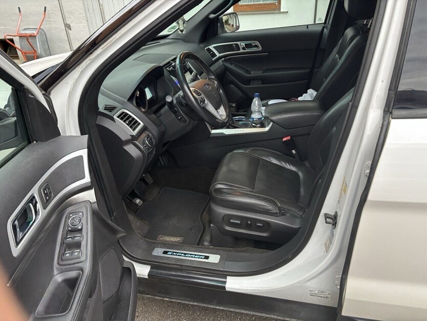 Explorer Sport