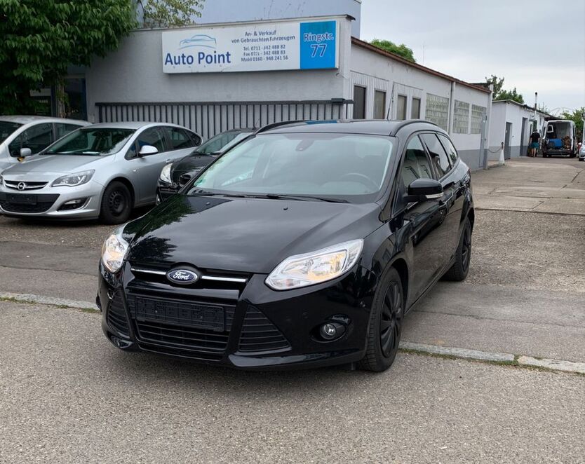 Ford Focus 142.000 km 4.300 € Fellbach-Stuttgart 70736