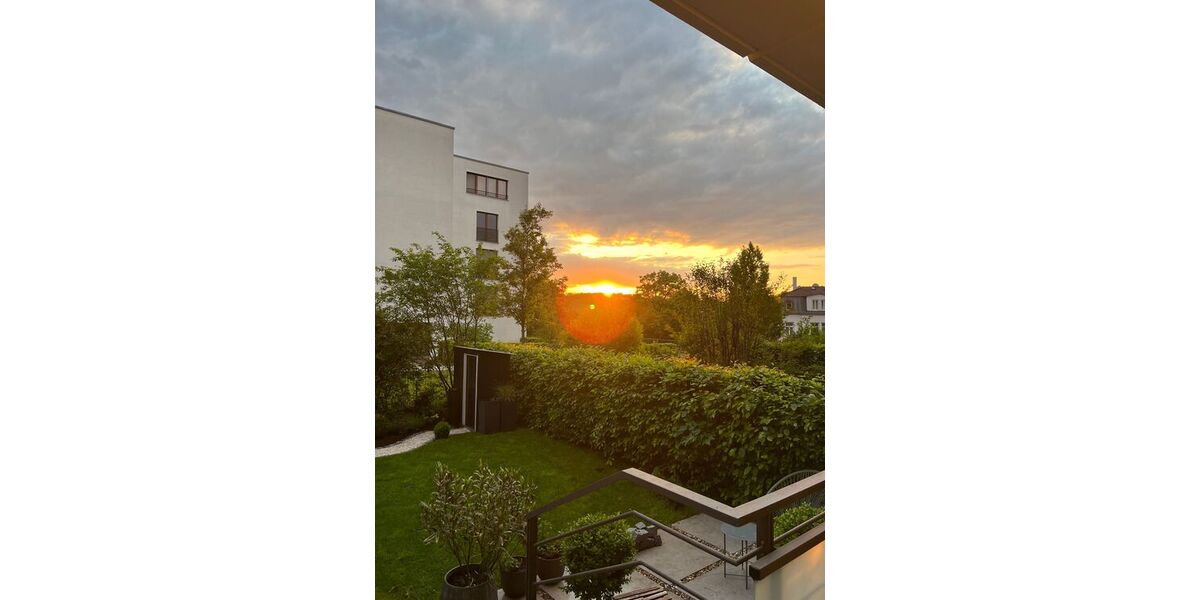 Exklusiv möbilierte 2-Zimmer-Erdgeschosswohnung mit Garten und Balkon - Appartement Stuttgart Berg | Angebot:27121143