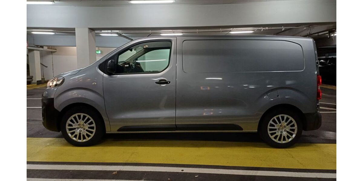 Opel Vivaro 110.000 km 14.990 &euro; Esslingen am Neckar 73733