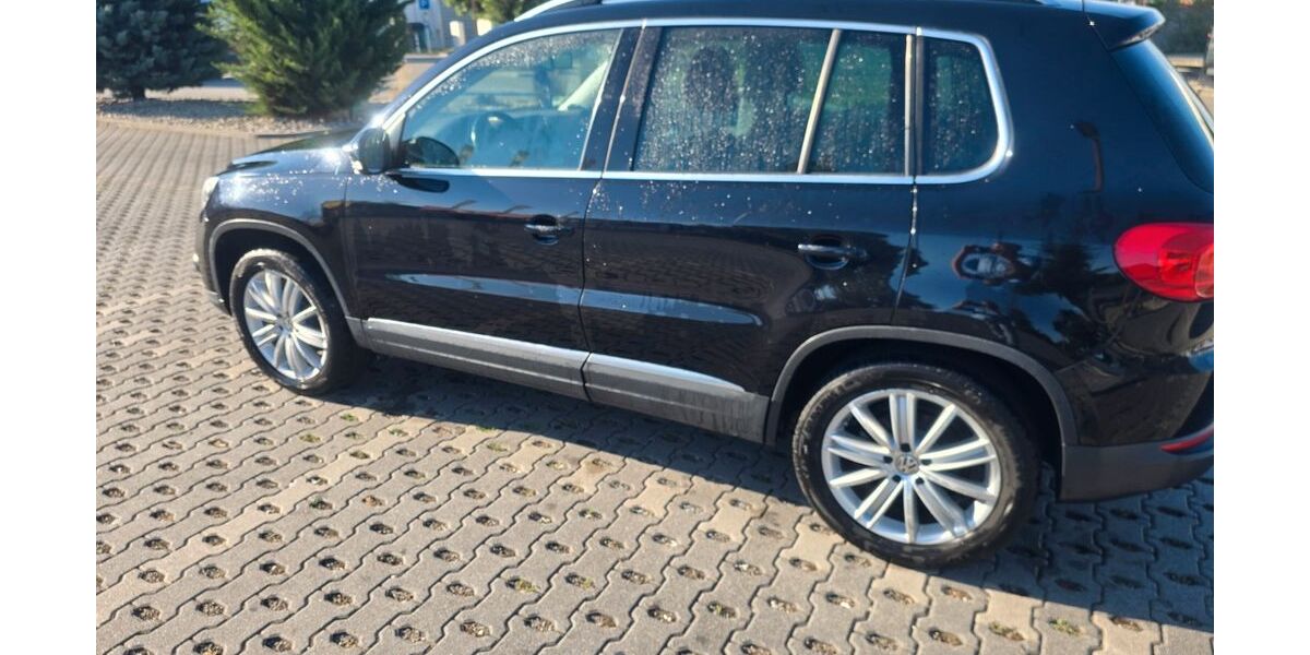 VW Tiguan 198.858 km 7.299 &euro; Rottenburg-Ergenzingen 72108