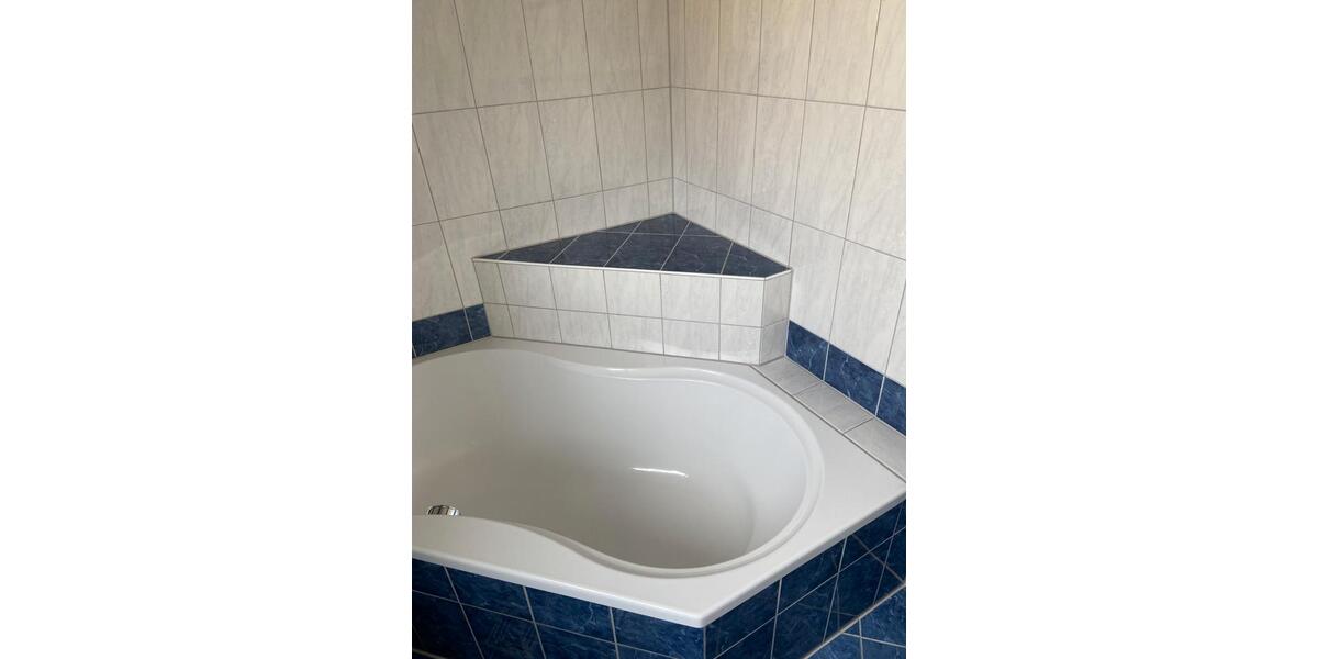 Reihenhaus Tamm - 6 Zimmer, 117 m&sup2;, 1.600&euro; | Angebot:27619017