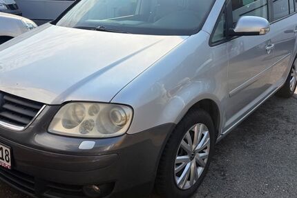 VW Touran 321.000 km 1.250 &euro; Reutlingen 72770