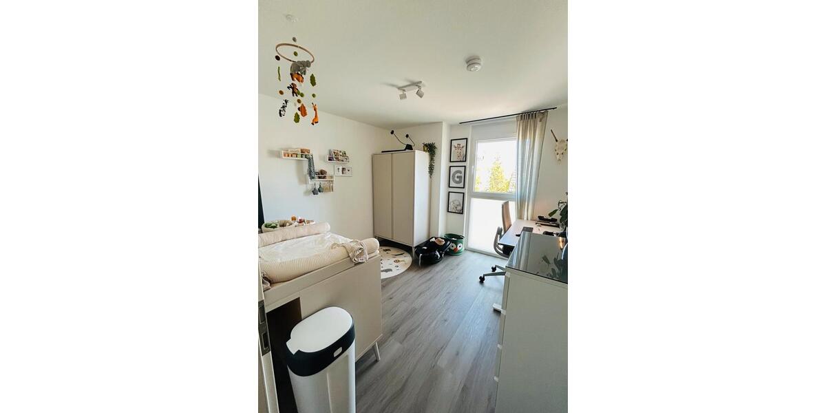 Etagenwohnung Sindelfingen - 3 Zimmer, 92 m&sup2;, 1.480&euro; | Angebot:26395515
