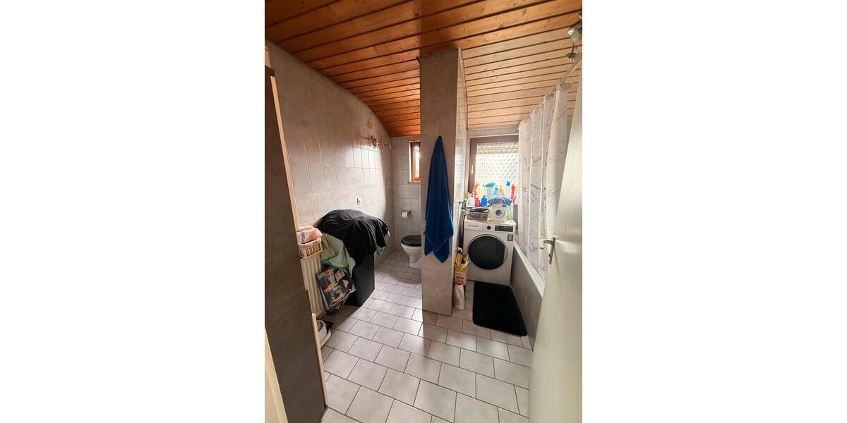Dachgeschoßwohnung Stuttgart Birkach - 3 Zimmer, 60 m&sup2;, 900&euro; | Angebot:26697065