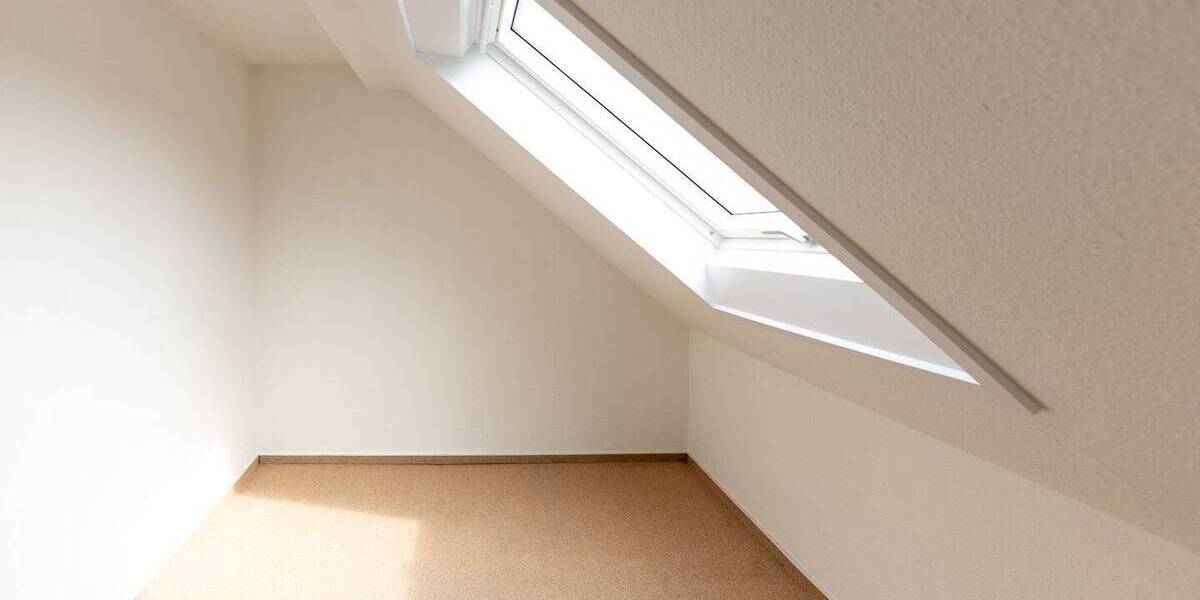 Mehrfamilienhaus, Wohnhaus Stuttgart Degerloch - 8 Zimmer, 170 m&sup2;, 775.000&euro; | Angebot:25685446