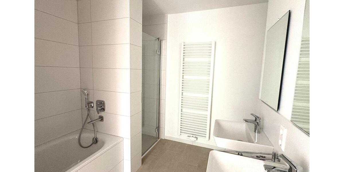 Erdgeschoßwohnung Leonberg - 4 Zimmer, 101 m&sup2;, 1.822&euro; | Angebot:23714099