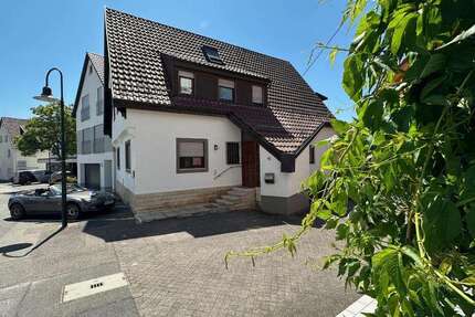 Haus Steinenbronn - 6 Zimmer, 190 m&sup2;, 2.650&euro; | Angebot:24884776