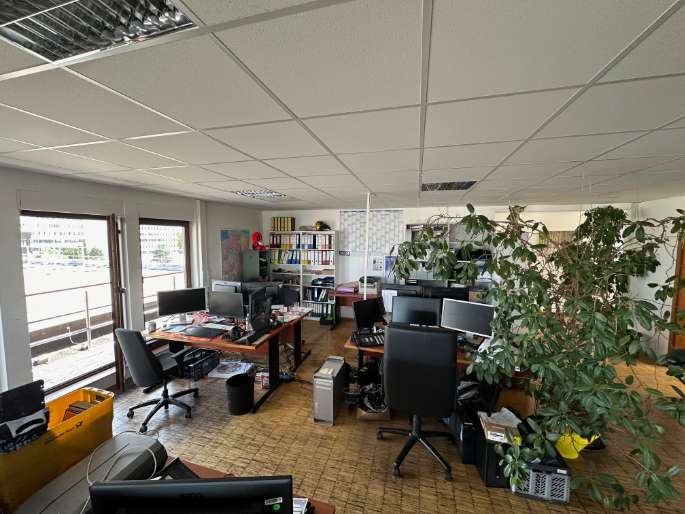 Büro in Ostfildern 2.700 € 290 m²