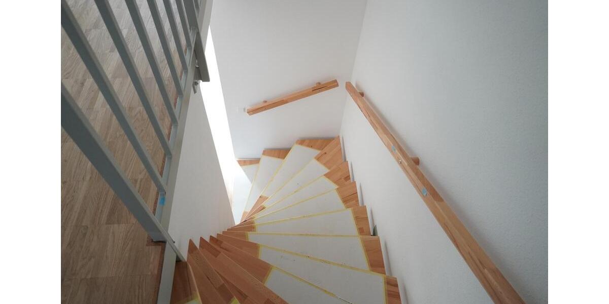 Reihenhaus Pforzheim Eutingen - 5 Zimmer, 132 m&sup2;, 1.499&euro; | Angebot:24747498