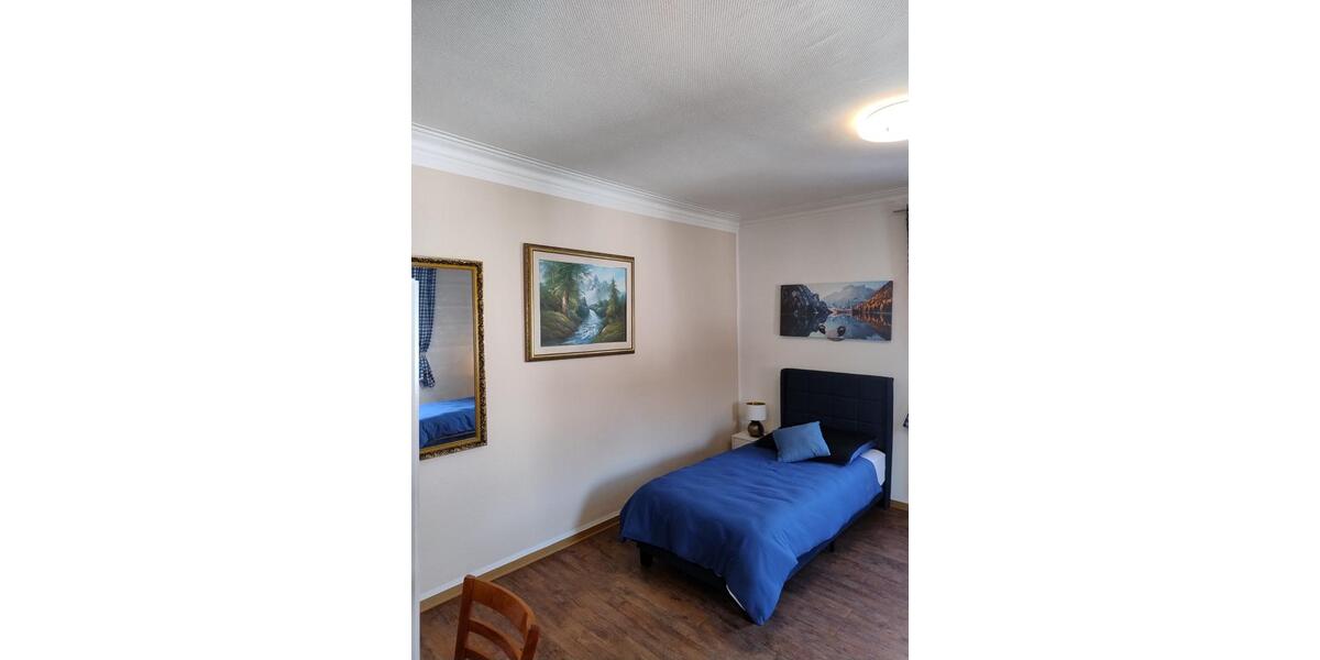 Etagenwohnung Kornwestheim - 5 Zimmer, 110 m&sup2;, 500&euro; | Angebot:25856633