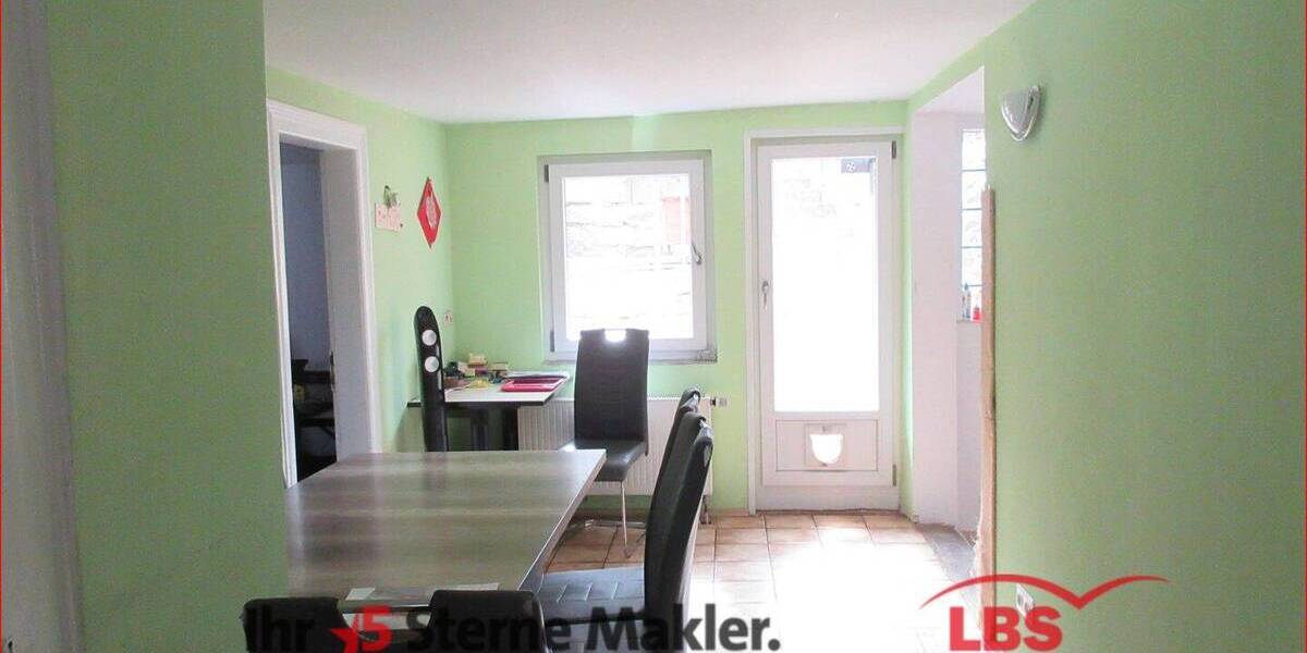 Einfamilienhaus Niefern-Öschelbronn Niefern - 8 Zimmer, 193 m&sup2;, 439.000&euro; | Angebot:25665818