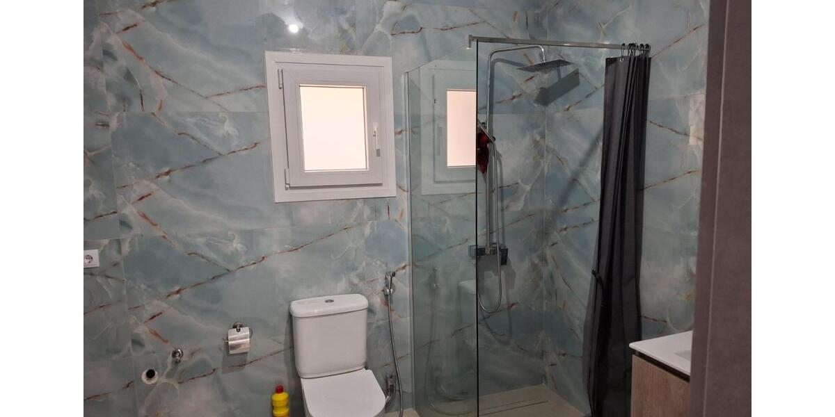 Mehrfamilienhaus, Wohnhaus Stuttgart Luginsland - 4 Zimmer, 120 m&sup2;, 179.000&euro; | Angebot:25902737