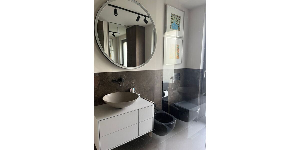 Exklusiv möbilierte 2-Zimmer-Erdgeschosswohnung mit Garten und Balkon - Appartement Stuttgart Berg | Angebot:27121143