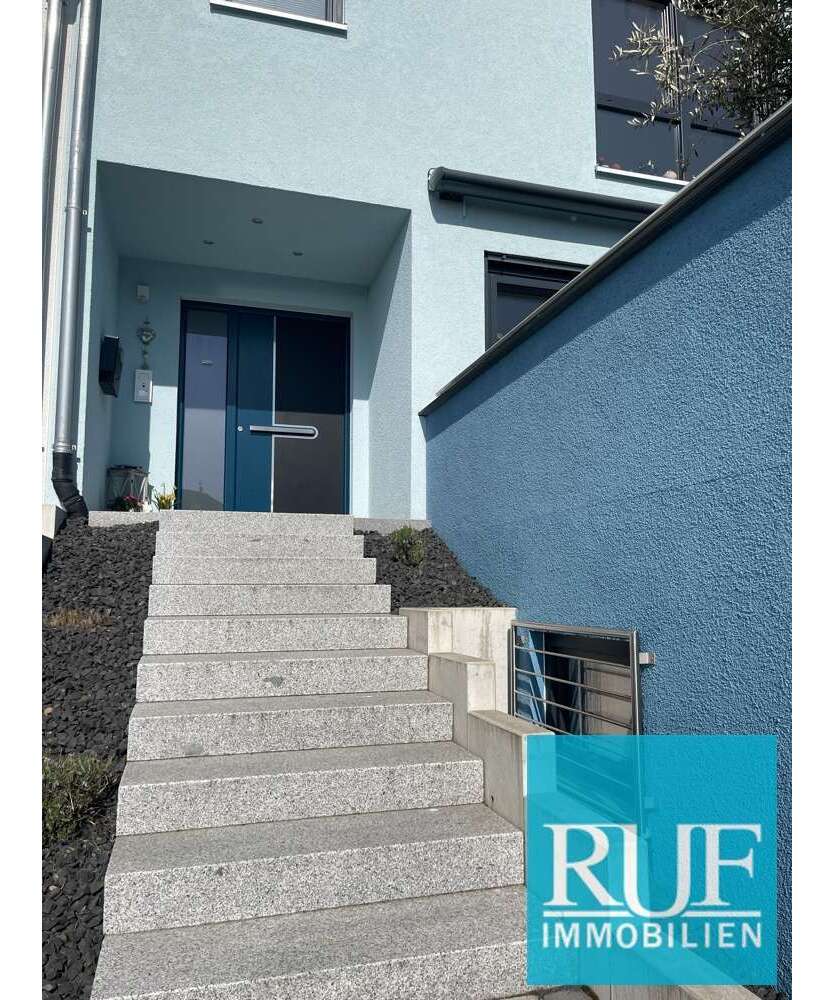 Haus zum Kaufen in Niefern-Öschelbronn 890.000 € 150 m²
