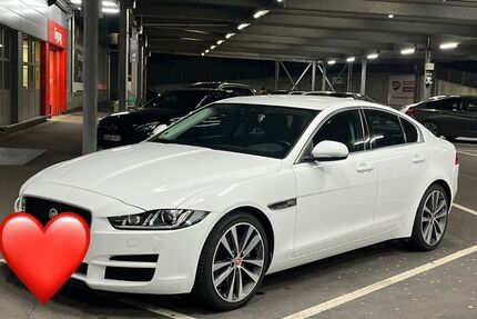 Jaguar XE 60.000 km 19.900 &euro; Stuttgart 70378