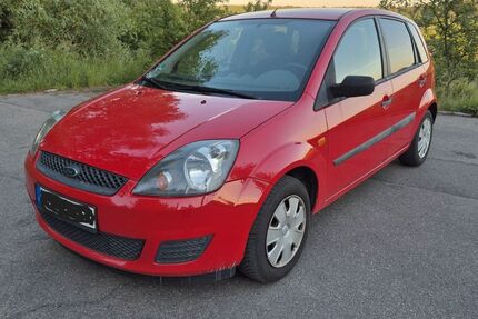 Ford Fiesta 258.100 km 1.800 &euro; Holzgerlingen 71088