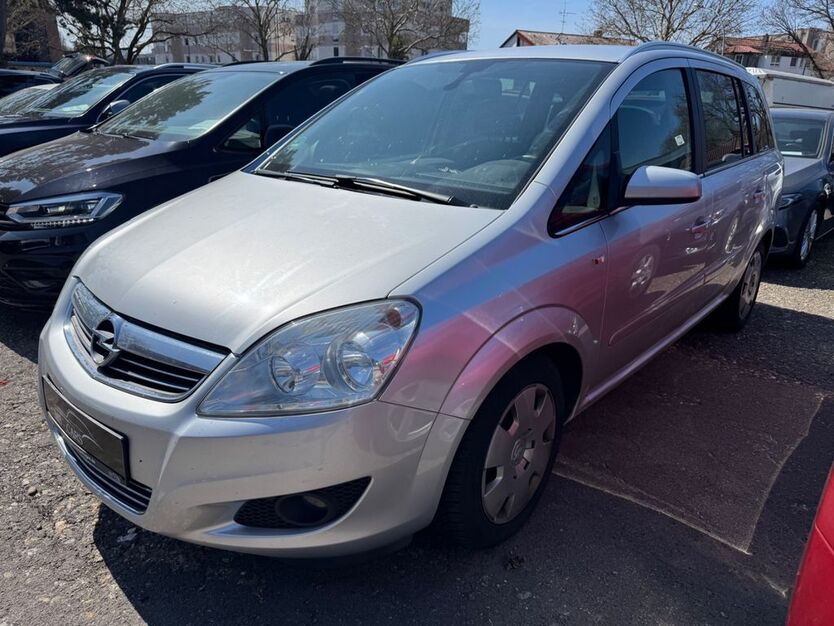 Opel Zafira 215.800 km 2.395 € Altensteig 72213