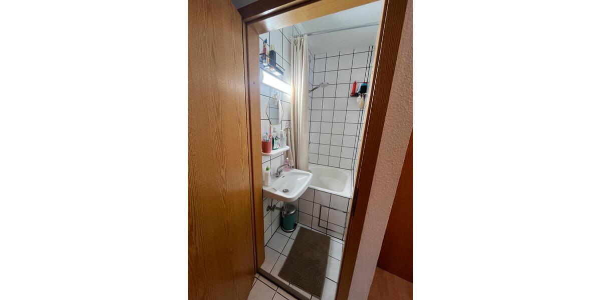Etagenwohnung Stuttgart Stuttgart-Süd - 3 Zimmer, 80 m&sup2;, 560&euro; | Angebot:24829803