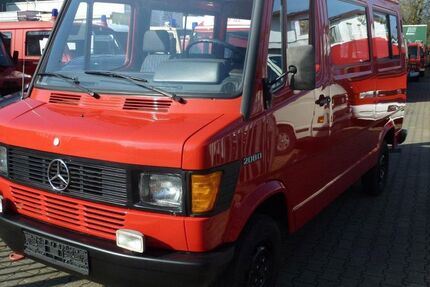 Mercedes-Benz Sprinter 89.000 km 18.900 € Nürtingen bei Stuttgart 72622