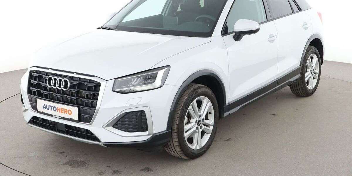 Audi Q2 10.336 km 28.590 &euro; Stuttgart 70195