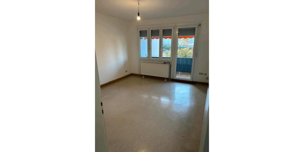 Etagenwohnung Ludwigsburg - 3 Zimmer, 62 m&sup2;, 1.150&euro; | Angebot:24853834
