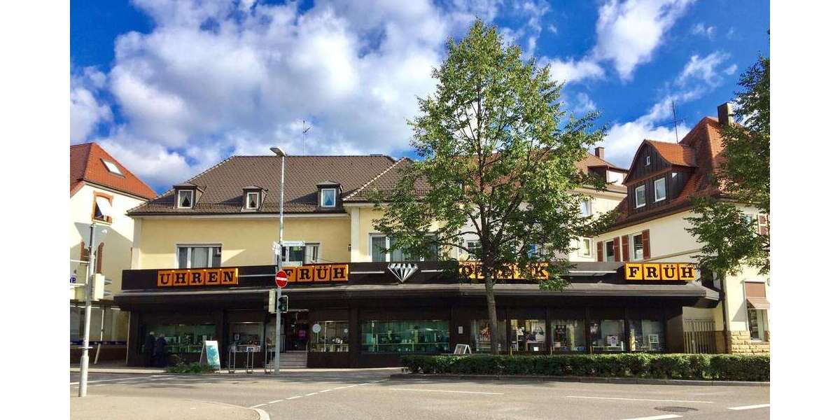 Einfamilienhaus Böblingen - 16 Zimmer, 444 m&sup2;, 1.250.000&euro; | Angebot:26832047