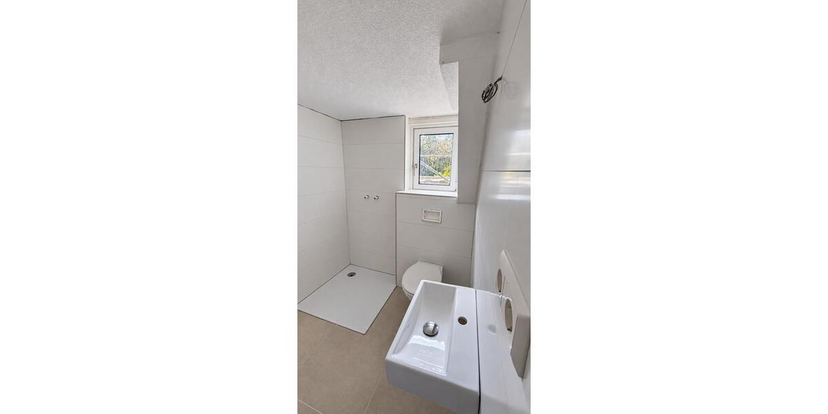Einfamilienhaus Esslingen am Neckar Oberesslingen - 4.5 Zimmer, 140 m&sup2;, 1.995&euro; | Angebot:27623344