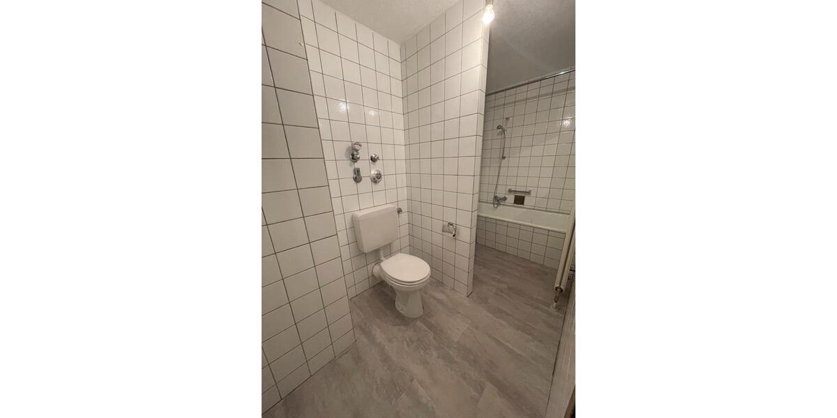 Erdgeschoßwohnung Sindelfingen Darmsheim - 2 Zimmer, 64 m&sup2;, 1.000&euro; | Angebot:24555188