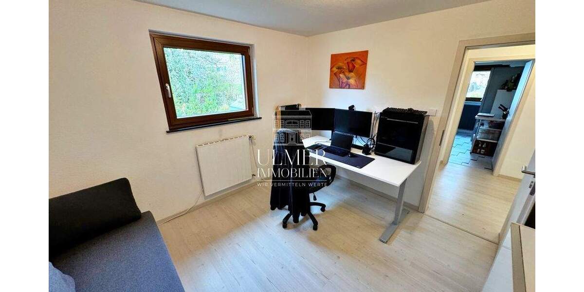 Einfamilienhaus Böblingen - 8 Zimmer, 154 m&sup2;, 660.000&euro; | Angebot:24814342