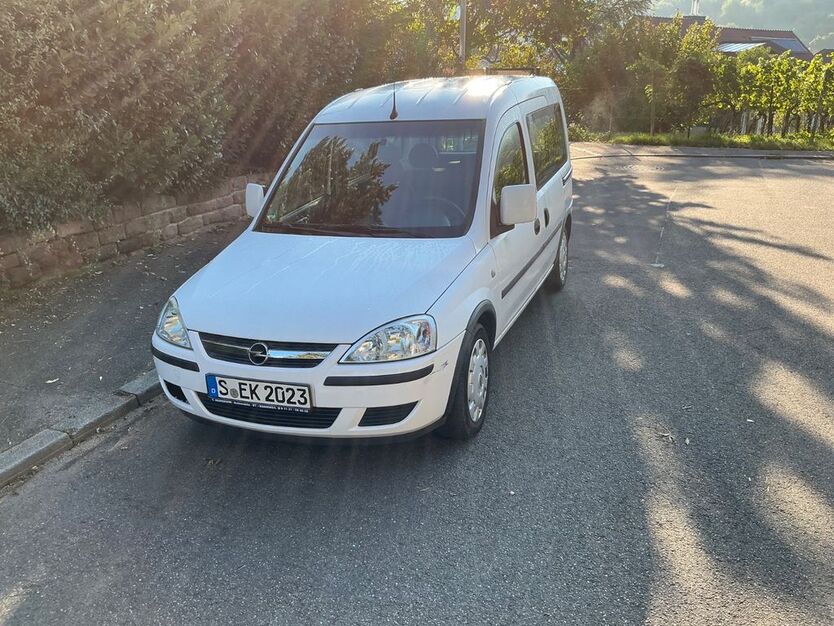 Opel Combo 124.000 km 2.400 € Stuttgart 70327