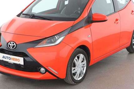 Toyota Aygo 95.875 km 7.390 € Stuttgart 70195