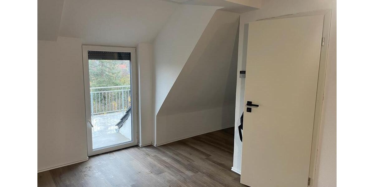 Dachgeschoßwohnung Ludwigsburg Eglosheim - 1 Zimmer, 42 m&sup2;, 900&euro; | Angebot:27604949