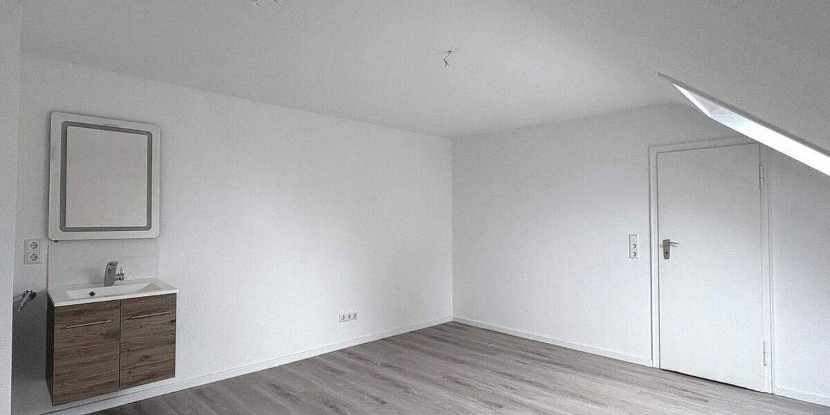 Etagenwohnung Ludwigsburg Nord - 4 Zimmer, 108 m&sup2;, 1.510&euro; | Angebot:25781253