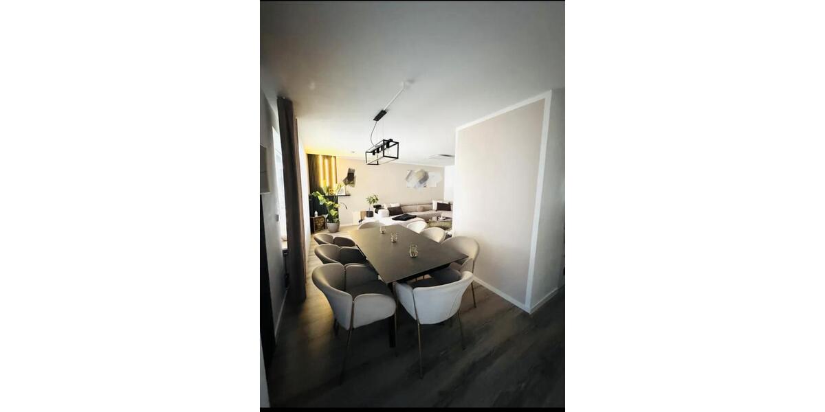 Mehrfamilienhaus, Wohnhaus Sindelfingen Sindelfingen (Stadt) - 3.5 Zimmer, 89 m&sup2;, 390.000&euro; | Angebot:25085453