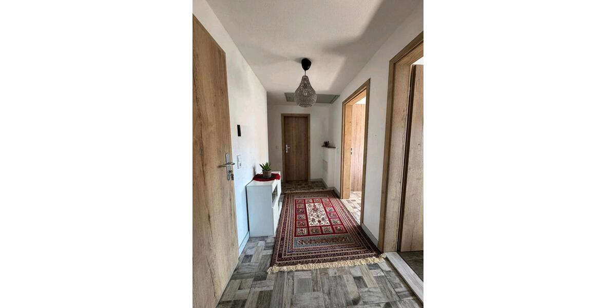 Dachgeschoßwohnung Stuttgart Feuerbach - 2.5 Zimmer, 52 m&sup2;, 1.090&euro; | Angebot:24216111