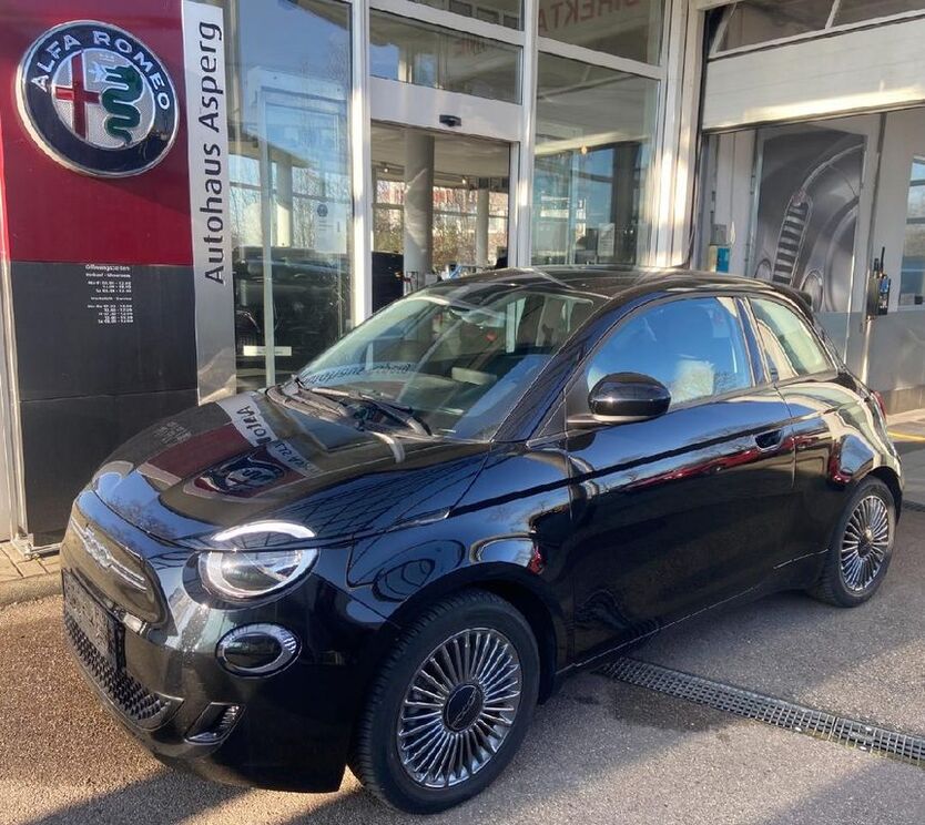 Fiat 500e 19.050 km 16.990 € Asperg 71679
