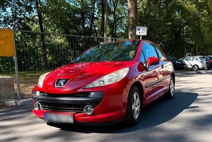 Peugeot 207 99.000 km 2.750 &euro; Stuttgart 70327