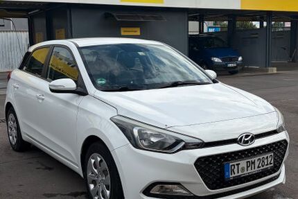 Hyundai i20 91.000 km 7.800 &euro; Wendlingen 73240