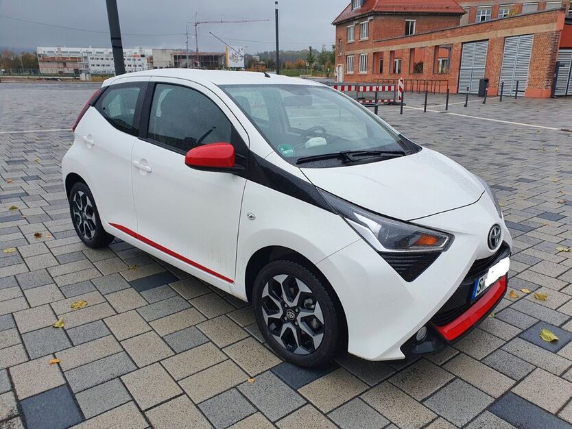 Toyota Aygo (X) 54.700 km 10.000 € Stuttgart 70372