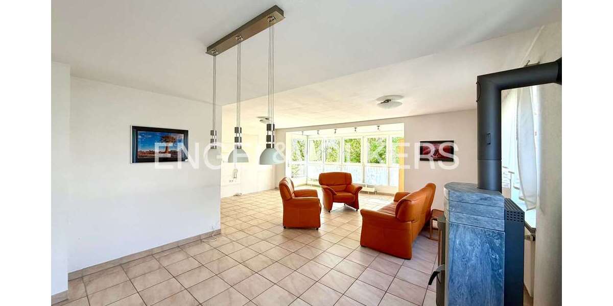 Etagenwohnung Reutlingen Altenburg - 4.5 Zimmer, 111 m&sup2;, 335.000&euro; | Angebot:26993938
