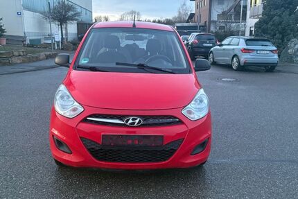 Hyundai i10 109.334 km 2.499 &euro; Weil im Schönbuch 71093