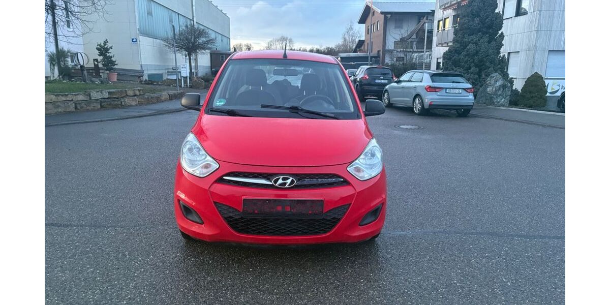 Hyundai i10 109.334 km 2.499 &euro; Weil im Schönbuch 71093