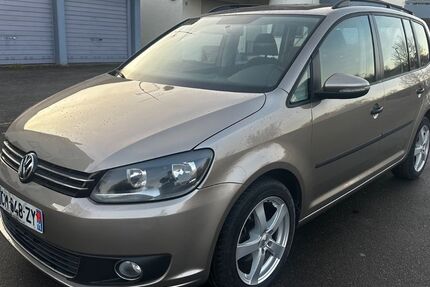 VW Touran 131.000 km 8.300 &euro; Nürtingen 72622