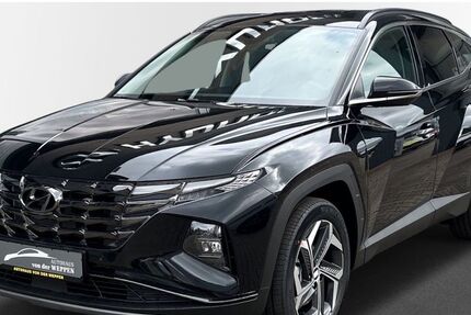 Hyundai TUCSON 1.999 km 39.200 € Waiblingen 71332