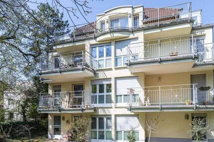 Top gepflegte Wohnung in begehrter Halbhöhenlage