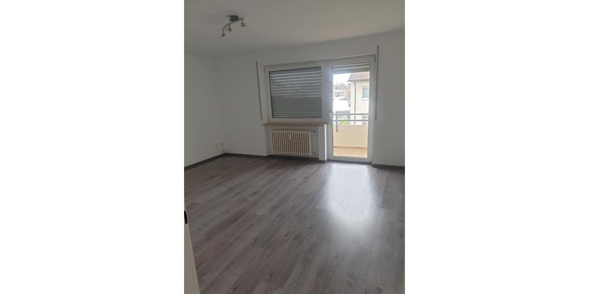 Etagenwohnung Kornwestheim - 3 Zimmer, 84 m&sup2;, 1.150&euro; | Angebot:26375261